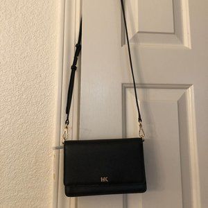 NEW Michael Kors Mott Black Leather Phone Crossbdy
